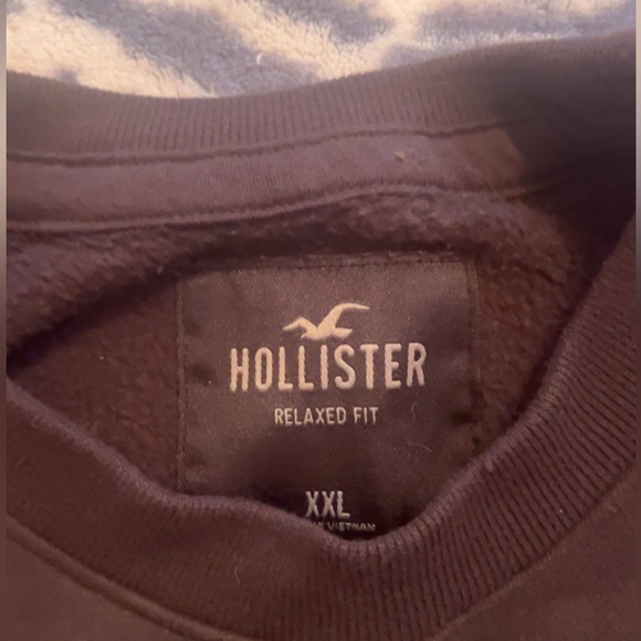 Dark Gray Hollister Crewneck XXL Womens - Picture 3 of 4